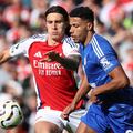Arsenal's Italian defender #33 Riccardo Calafiori (L) vies with Leicester City's English defender #02 James Justin (R) during the English Premier League football match between Arsenal and Leicester City at the Emirates Stadium in London on September 28, 2024. (Photo by Adrian Dennis / AFP) / RESTRICTED TO EDITORIAL USE. No use with unauthorized audio, video, data, fixture lists, club/league logos or 'live' services. Online in-match use limited to 120 images. An additional 40 images may be used in extra time. No video emulation. Social media in-match use limited to 120 images. An additional 40 images may be used in extra time. No use in betting publications, games or single club/league/player publications. /