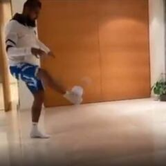 ¡Notable!: Vidal aceptó el reto de Messi y lo llevó a otro nivel