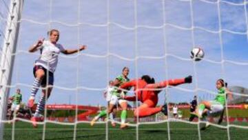 Le Sommer, bigoleadora ante México, anota el 0-3.