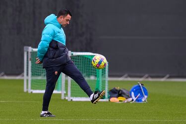 Xavi elogia a César Montes tras su fichaje con el Espanyol