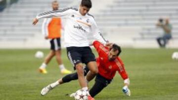 Diego López junto a Morata.