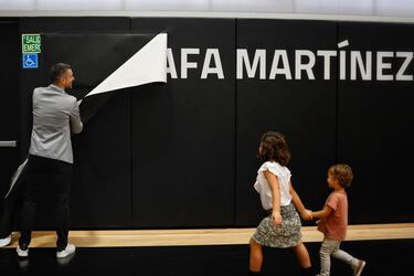 El ¡®17¡ä de Rafa Mart¨ªnez ya luce en el techo de La Fonteta