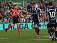 Trilli celebra su primer gol con el Córdoba