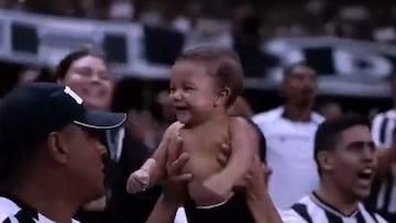 Marcan un gol en Brasil y esto pasa con un bebé: ¡un millón de visitas!