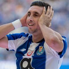 Multan al Porto porque Héctor Herrera llegó tarde a conferencia