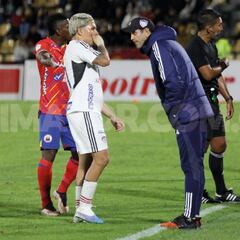 Arturo Reyes y un rendimiento del 18.8% con Junior