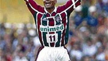 <b>JUDAS. </B/>Cuando Romario fichó por el Fla besó la camiseta y nadie podía imaginar que acabaría jugando en el Flu.