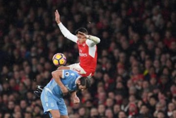 Alexis Sánchez hizo un gran partido en el triunfo de Arsenal.