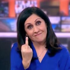 BBC reporter caught flipping off camera