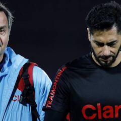 Johnny Herrera arriesga perderse el clásico ante la UC