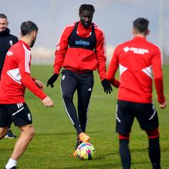 Famara para manter la inmaculada racha de Los Cármenes