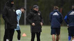 09/01/18 REAL OVIEDO
 ENTRENAMIENTO 
 ANQUELA ENTRENADOR 