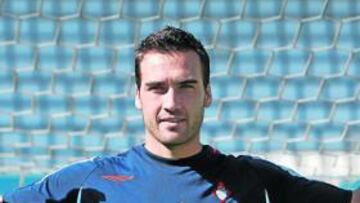 <b>PASÓ CINCO MESES EN EL RICO PÉREZ</b> Falcón se reencontrará con Farinós y también con su ex equipo, ya que pasó cinco meses en el Hércules en la temporada 06-07. Allí disputó once partidos.