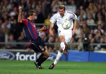 El Madrid se impone al Barcelona en la semifinal de Champions League por 0-2 con un tanto de Zidane. Ese año, el equipo madridista se llevaría la Champions League de Glasgow.