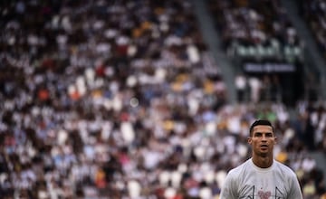 Cristiano Ronaldo makes his debut at the Juventus Stadium