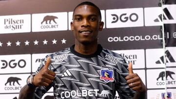 Futbol, Presentacion del nuevo jugador de Colo Colo.
El jugador de Colo Colo Fabian Castillo es presentado a la prensa en el Estadio Monumental.
Santiago, Chile.
18/1/2023
Javier Salvo/Photosport