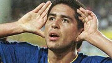 <b>GOLEADOR.</b> El mediapunta argentino ya ha marcado a River. En abril de 2001 anotó el primero de los tres goles que Boca endosó a los "Millonarios".