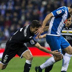Gerard, el goleador que ayuda en todas las fases del juego