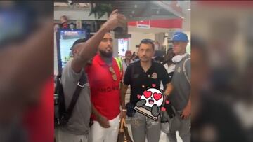 Vidal en Colombia desata la locura y posa con Tigres