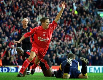 Michael Owen made his debut for Liverpool at 17, scoring a goal against Wimbledon. In 2001 he won the Ballon D'Or after winning 5 titles with Liverpool. In 2004, he signed for Real Madrid for 12 million euros, and played one season with the club.