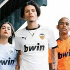 Puma publica por error la nueva equipación del Valencia