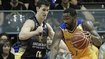 El Gran Canaria tiñe el derbi canario de amarillo en Tenerife