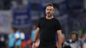Soccer Football - Ligue 1 - Olympique de Marseille v FC Lorient - Orange Velodrome, Marseille, France - September 12, 2025 Olympique de Marseille coach Roberto De Zerbi REUTERS/Manon Cruz