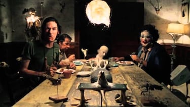 “Totalmente cierto”. El narrador de la mítica La Matanza de Texas confirma que le pagaron con marihuana.