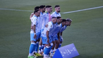Alineaci車n del M芍laga contra el Antequera.