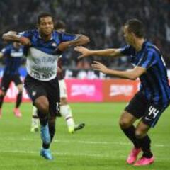 Guarín: gol, victoria ante Milan y liderato para el Inter en Serie A