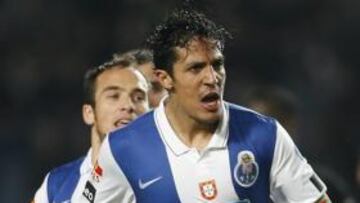 Bruno Alves se acerca al Olympique de Lyon, según la prensa portuguesa