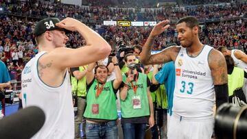 Doncic y Thompkins.