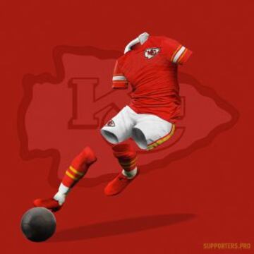 ¿Te imaginas cómo lucirían las camisetas de los 32 equipos de la NFL si fueran de fútbol? ¿Te gusta la de los Jefes de Kansas City?