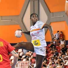 Las Guerreras brillan en el primer duelo ante Rumanía