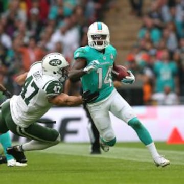 Jarvis Landry único jugador de Dolphins en dar la cara durante el partido.