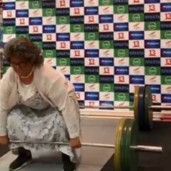 La divertida imitación de María Fernanda Valdés con las pesas