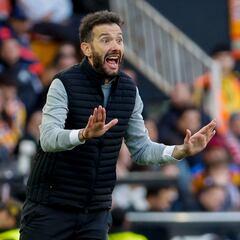 Y Carlos (Corberán) lo arrancó en Mestalla