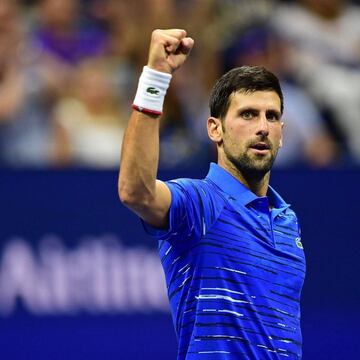 Hace solo unos d¨ªas, el tenista serbio estuvo entren¨¢ndose en el Club de Tenis Puente Romano de Marbella. Pese a que los deportistas ya pueden ejercitarse individualmente desde el pasado s¨¢bado al aire libre, Djokovic estaba acompa?ado. Adem¨¢s, la apertura de las instalaciones deportivas solo entra en vigor a partir de la fase 1 de la desescalada.