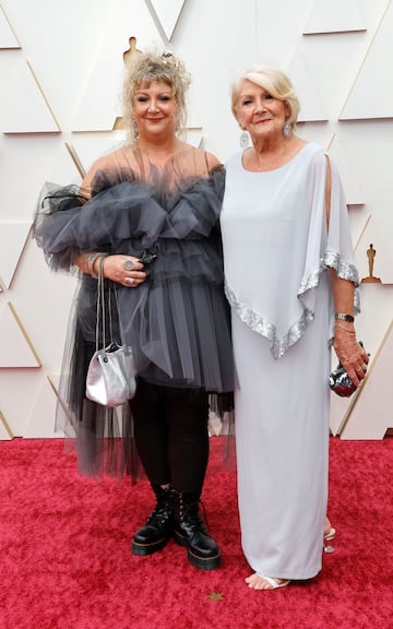 La maquilladora Julia Vernon y Helen Mirren.