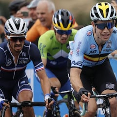 La polémica del Mundial: ¿debió ayudar Roglic a Van Aert?