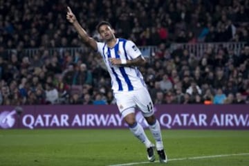 El delantero brasileño de la Real Sociedad ha marcado cinco de sus nueve goles con la cabeza. Esta campaña está siendo imprescindible para el cuadro vasco. Es un jugador que aprovecha al máximo los balones facilitados desde los costados. El carioca se está erigiendo como un gran cabeceador y Eusebio hace un buen uso de la gran estatura del exjugador del Real Madrid. 