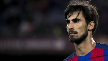 André Gomes denies criticising Messi and Valverde