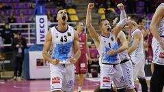 El Gipuzkoa celebra la conquista de la Copa de la Princesa.