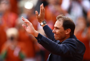 Rafa Nadal durante su emotivo homenaje en la pista Philippe-Chatrier. 
