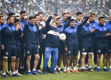 The Argentinean legend returns to his homeland as the new coach of Gimnasia La Plata and the fans were out in force at the Estadio Juan Carmelo Zerillo.