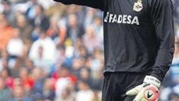 <b>149 PARTIDOS CON EL DEPOR. </b>Molina vistió de blanquiazul las últimas cinco temporadas.