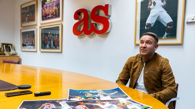 Diego Capel: “Yo lo tengo claro: en el Bernabéu, Navas y 10 más”