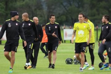 Seijas, el protagonista de la práctica, antes de su último partido en El Campín