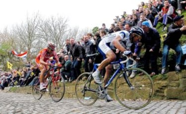 Ningún ciclista español ha sido capaz de ganar el Tour de Flandes. El único que ha estado más cerca de conseguirlo es Juan Antonio Flecha, que en 2008 quedó tercero. Compartió podio con el ganador Stijn Devolder, y Nick Nuyens. 