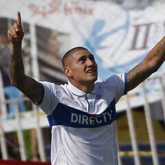 Nicolás Castillo supera a Paredes en la tabla de goleadores